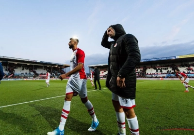 🎥 Hilarisch! Supporter van het Nederlandse Emmen wil scheidsrechter omkopen met... 5 euro