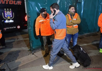 Anderlecht-spelers op hotel uit angst voor heethoofden, Verschueren wel opgewacht in Neerpede