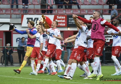 🎥 Kortrijk reageert op uithaal Zulte Waregem met een héél ludiek filmpje: strafstudie voor de stadionspeaker!