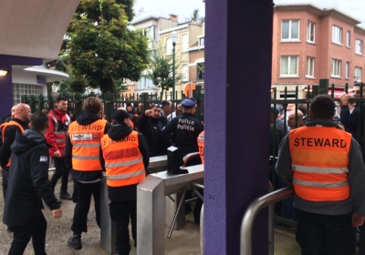 Supporters Anderlecht zijn het na dramatische 0-0 tegen Waasland-Beveren beu en vragen uitleg van het bestuur