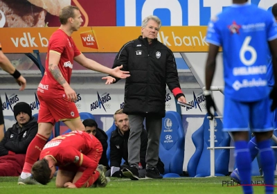 Bizar moment: Mirallas verdwijnt in catacomben na ruzie met Bölöni, coach Antwerp reageert op de hele zaak