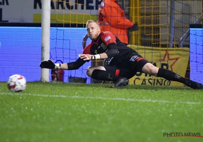 Van Langendonck verwonderd over arbitrage tijdens penalty's: "Jammer dat ik ploeg stimulans niet heb mogen geven"