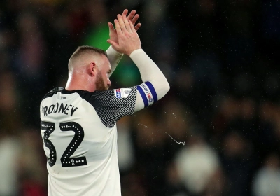 Rooney viert terugkeer naar Engeland als aanvoerder en middenvelder met assist en belangrijke overwinning