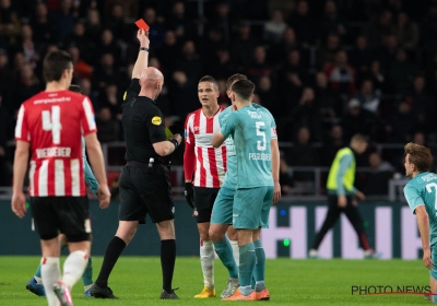 Miserie houdt maar niet op voor PSV: puntenverlies tegen Twente, goudhaantje weigert te spelen en Affelay krijgt rood bij eerste basisplaats