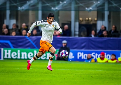 🎥 Guedes zet met geweldigde solo vier verdedigers in de wind en maakt zijn eerste van het seizoen