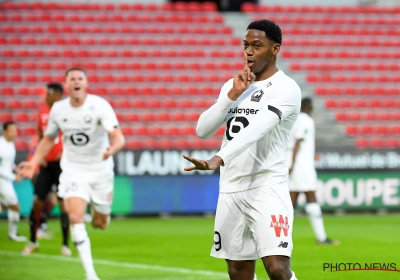 🎥 Jonathan David doet Lille dromen van titel met doelpunt tegen concurrent PSG