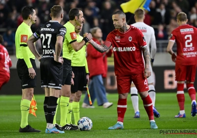 🎥 Veel commotie om fase in slot Antwerp-Zulte Waregem, maar Boucaut besliste wel reglementair