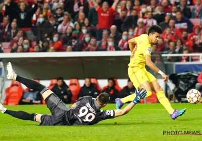 Dit kan je niet verzinnen! Waarom loepzuivere goal Liverpool toch afgekeurd werd