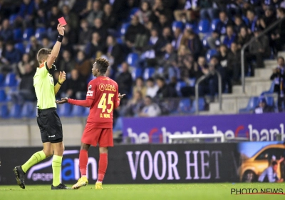 Ref en VAR zorgen voor wat frustratie in spektakelmatch Genk: twee wel héél lichte strafschoppen (en veel tijd verloren)