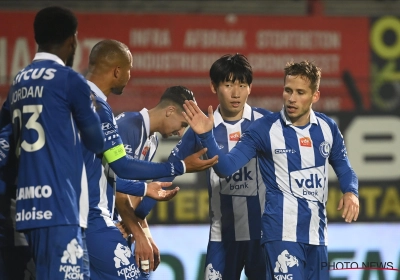 AA Gent neemt vlot de maat van Kortrijk en komt tot op drie punten van play-off 1 na match met vele goals en twee rode kaarten