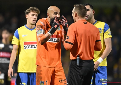 "VAR afschaffen" en "Als dit penalty is, kunnen we er beter mee stoppen": Poppen ook dit weekend alweer aan het dansen