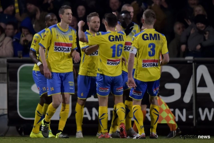 Feest voor de rust, nervositeit erna; Westerlo en Moeskroen houden het razend spannend in de kelder van Jupiler Pro League