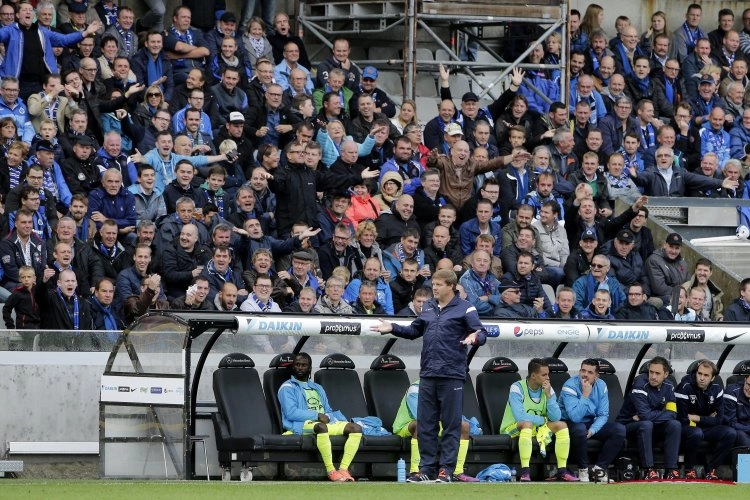 Kan Hein Vanhaezebrouck dan toch geen briefjes doorgeven tegen Club Brugge?