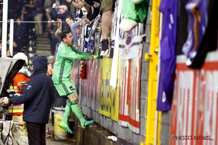 Volksmens Boeckx volgde Antwerp-Anderlecht... in het bezoekersvak: "Er staat een Tank in onze goal"