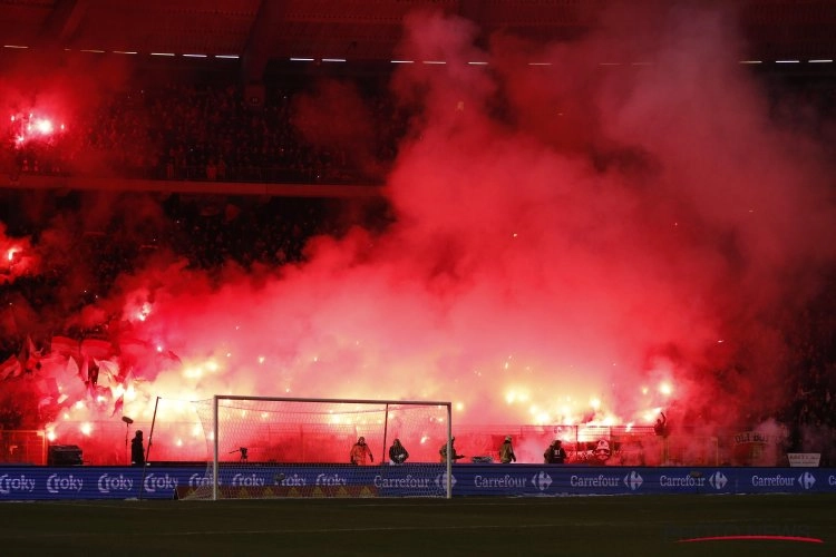 Pro League en Binnenlandse Zaken gaan strijd aan tegen pyrotechnisch materiaal: snellere toepassing voetbalwet