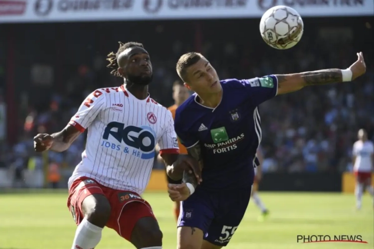 Mboyo (KV Kortrijk) heeft twee lucratieve aanbiedingen op zak