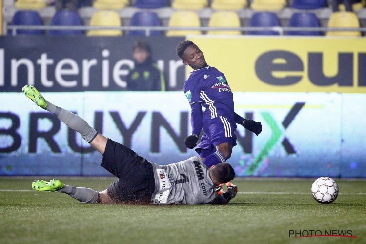 "Ze verloren niet dankzij de jeugd, de ouderen schoten tekort": Analisten uniform vol lof over de jonkies van RSCA: "Alleen speelt hij héél veel alleen"