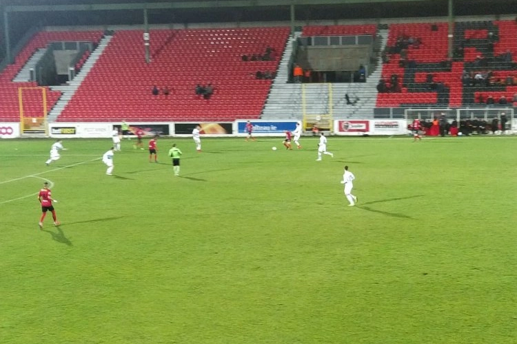 1e Amateur: Deinze haalt de sloophamer boven, Lier wipt over Virton en RWDM klopt Thes in spektakelmatch