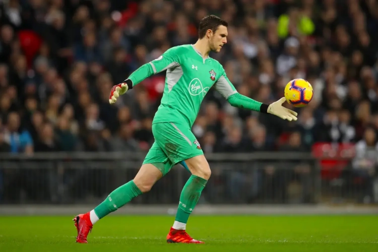 Geen Alex McCarthy bij Southampton tegen Liverpool, de doelman raakte besmet met corona