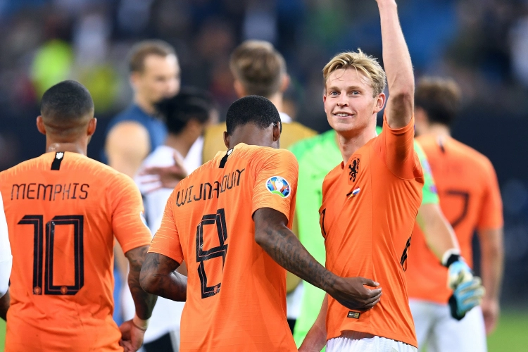 Frenkie De Jong stelt optreden Turkse ref in twijfel na gelijkspel tegen Polen: "Ik vond hem een beetje wazig"