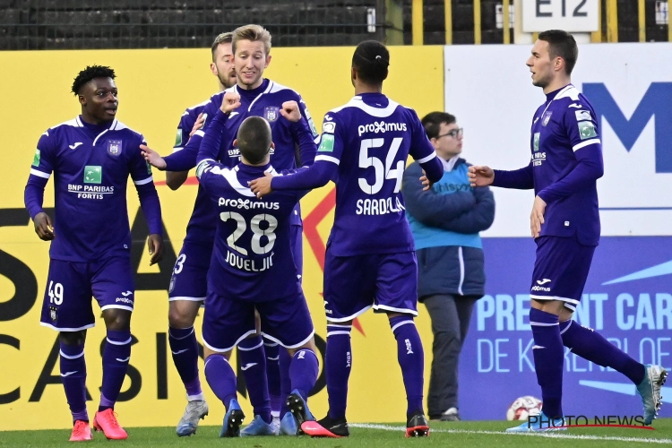 Spelers en directie Anderlecht zijn tot een akkoord gekomen: maandloon van april laten ze vallen