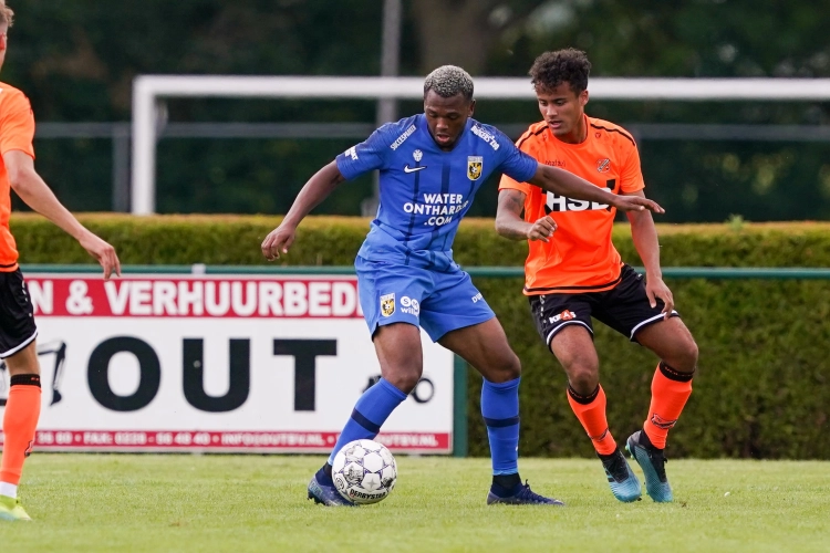 Openda komt een half jaartje later dan toch in de Eredivisie terecht: "Ik zag een verhuurperiode toen niet zitten"