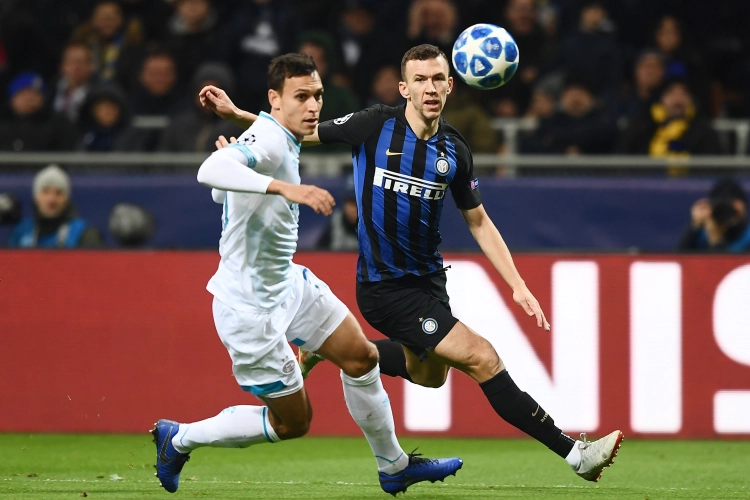 Perisic wijst transfervoorstellen uit Duitsland resoluut af 