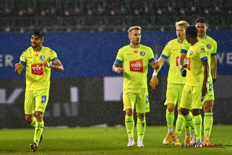 📷  KAA Gent protesteert tegen de UEFA met opvallend initiatief 