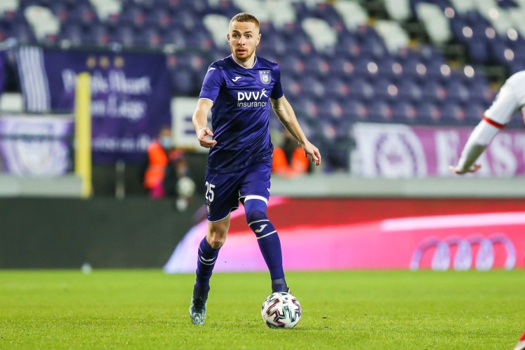 Ex-club van Adrien Trebel biedt mogelijk een oplossing voor de middenvelder op overschot van Anderlecht