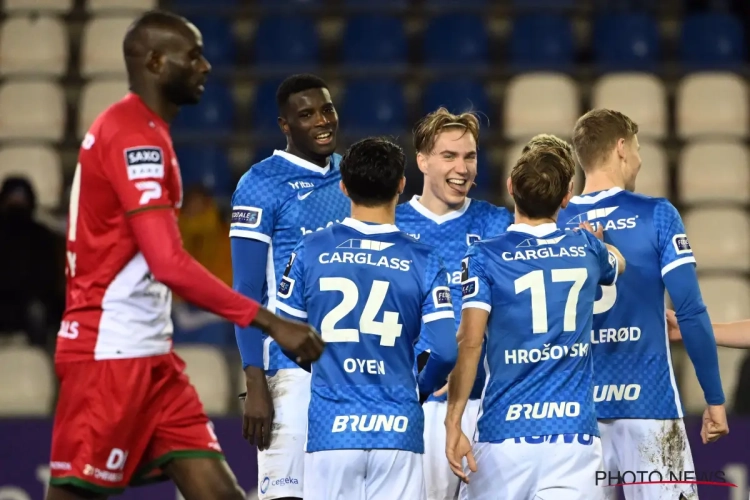 Eigen doelpunt Govea aanzet voor logische zege Racing Genk,  dat top acht binnenkomt