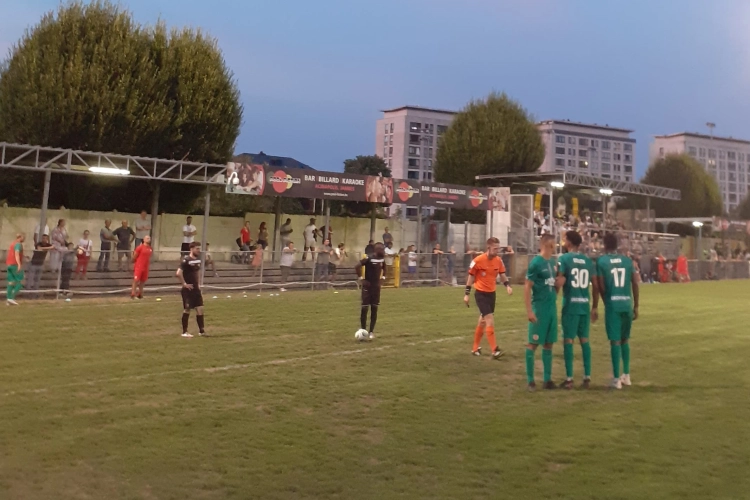 🎥 Twee 1B-wedstrijden al uitgesteld, maar wat met Virton-SK Beveren? Veld is stijf bevroren