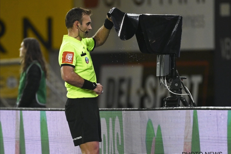 Zotte taferelen in VARegem: Anderlecht verliest tegen allerlaatste na penaltyfase, afgekeurde goal, rood, stortvloed en twee goals Gano