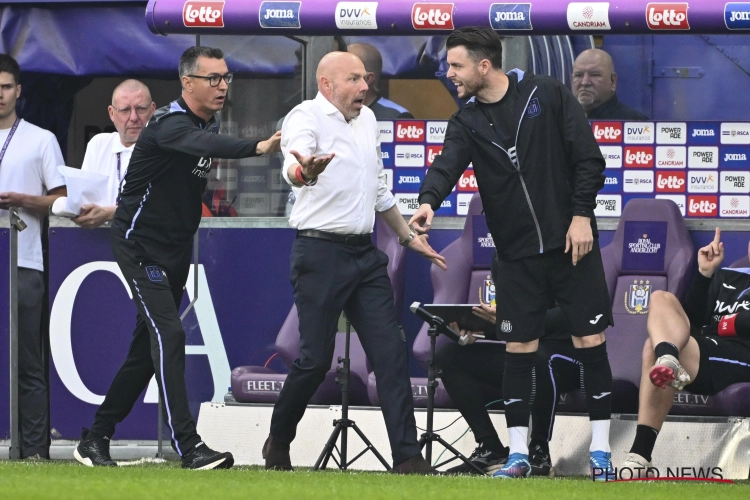 Brian Riemer krijgt bijzonder slecht nieuws te horen: absolute sterkhouder out bij Anderlecht